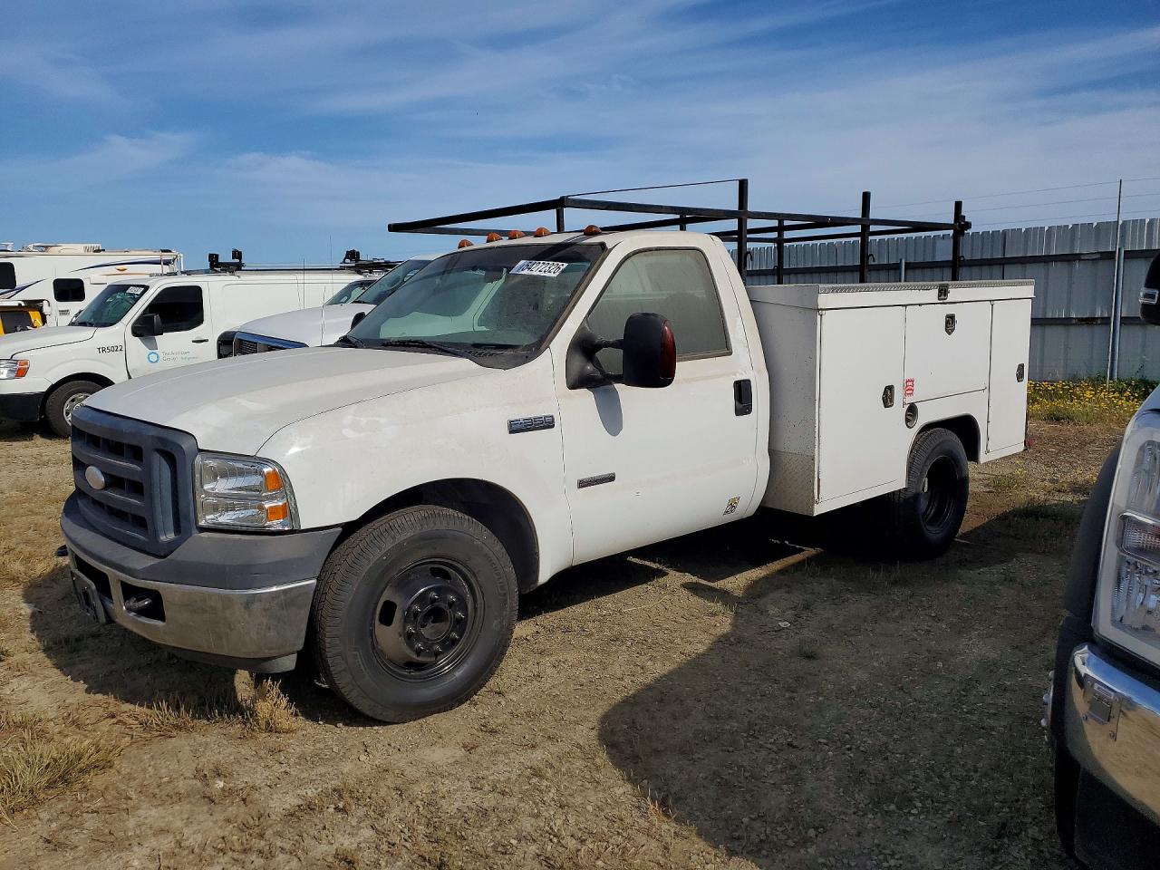 Salvage Ford F-350 Image