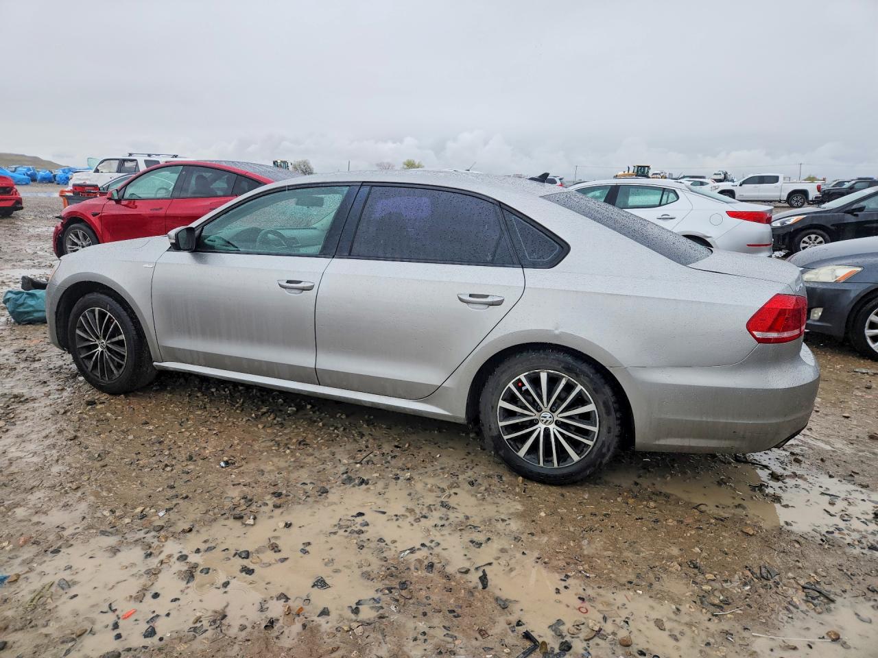 Volkswagen Passat S