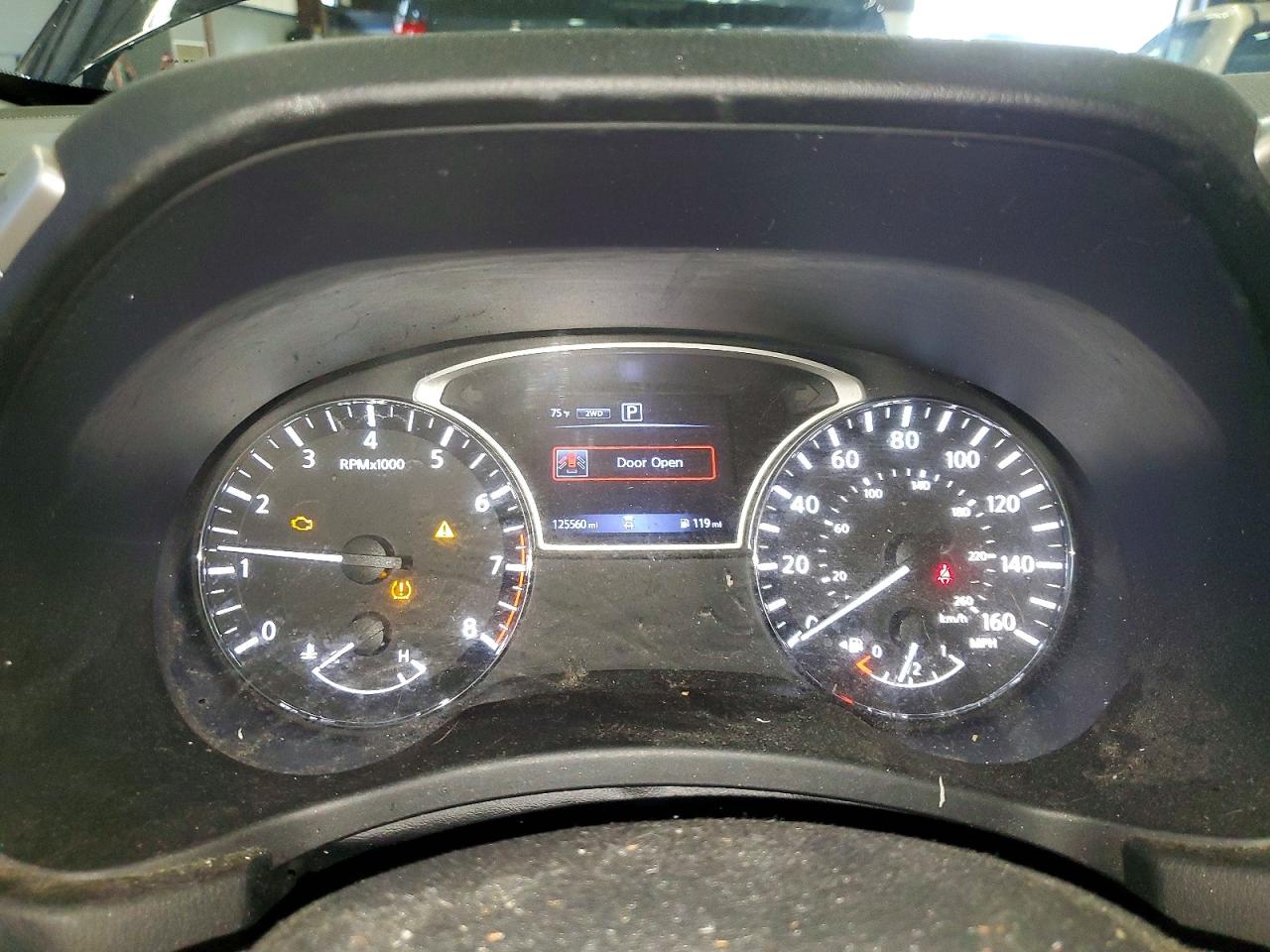 Nissan Pathfinder S