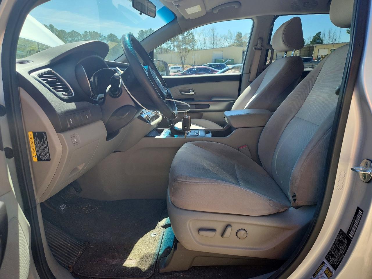 Kia Sedona Lx
