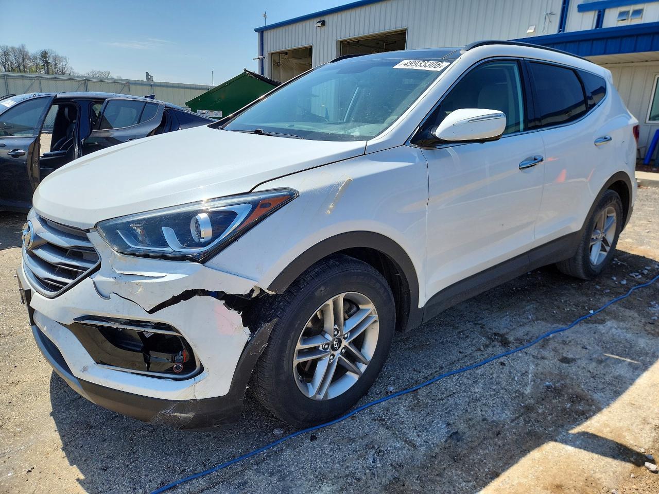 Salvage Hyundai SANTA FE Image