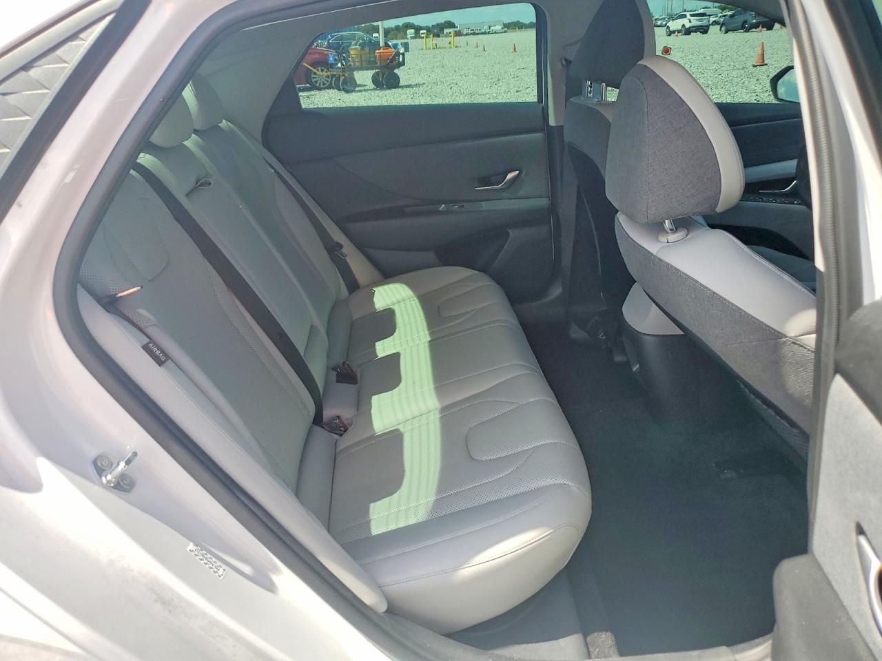 Hyundai ELANTRA Limited