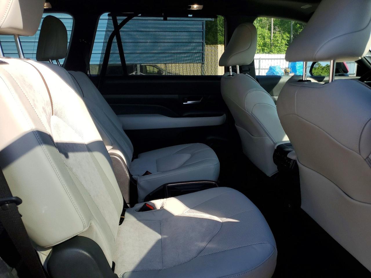 Toyota Grand Highlander Hybrid Max Platinum