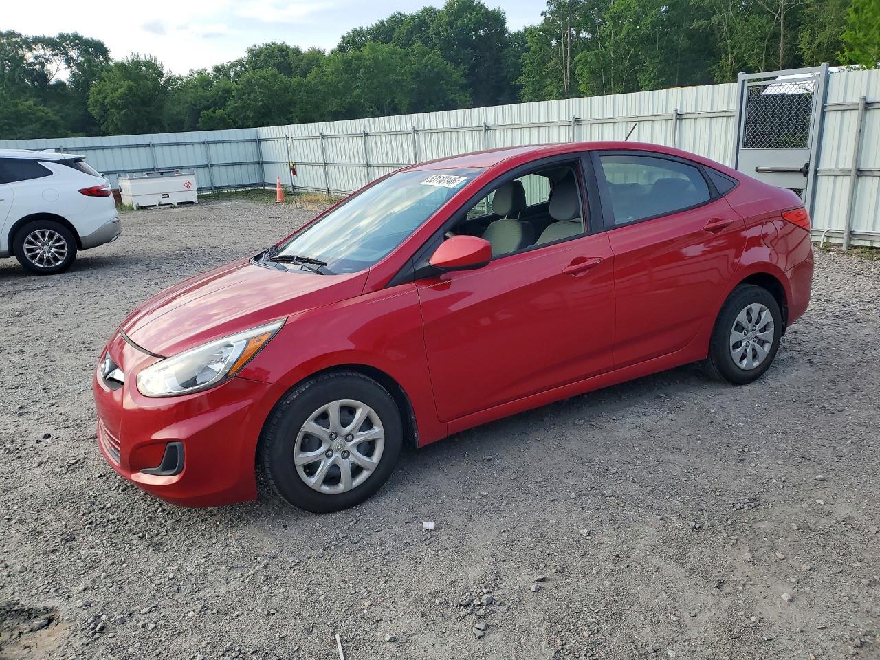 Salvage Hyundai ACCENT Image
