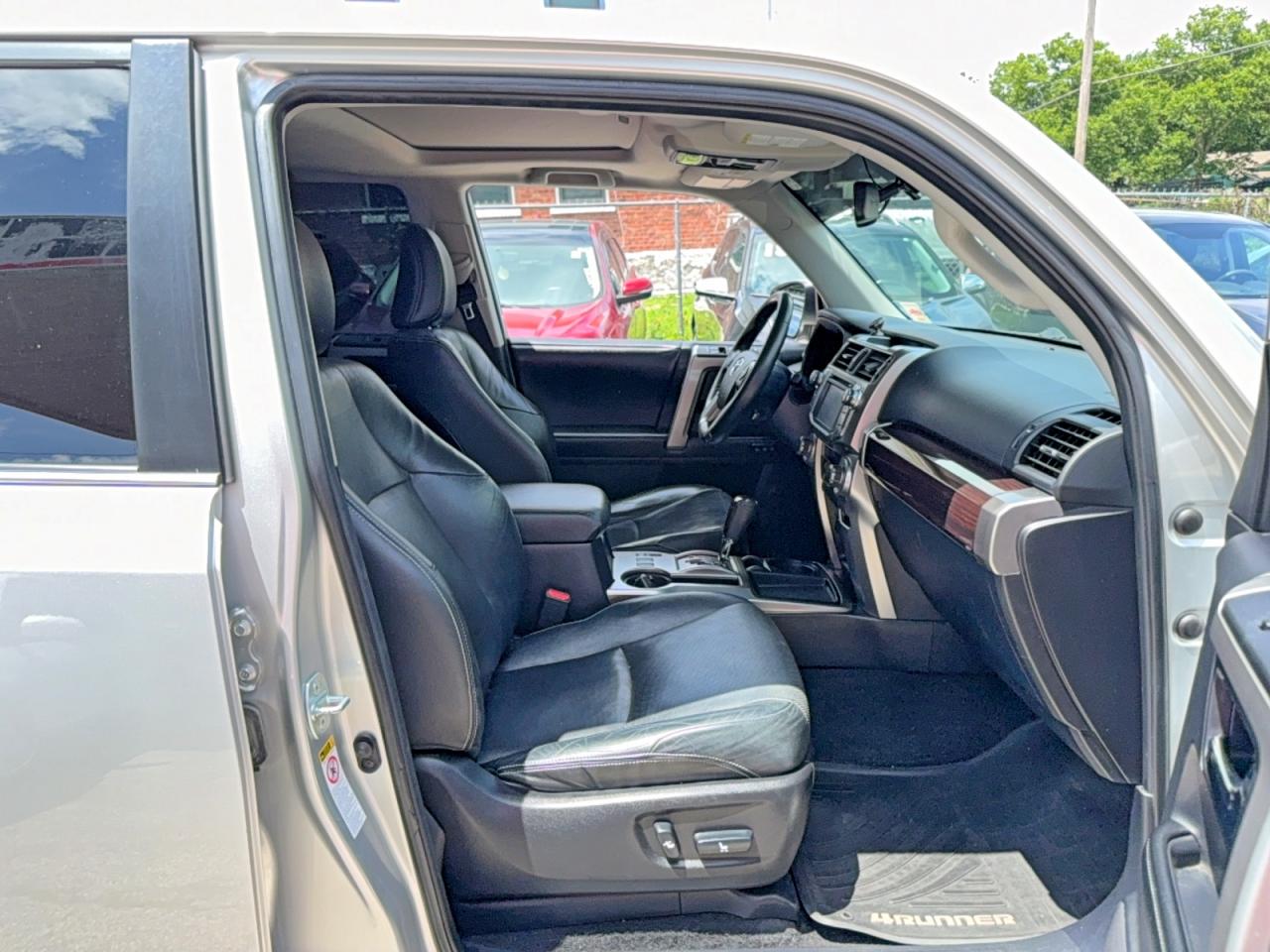 Toyota 4Runner Limited