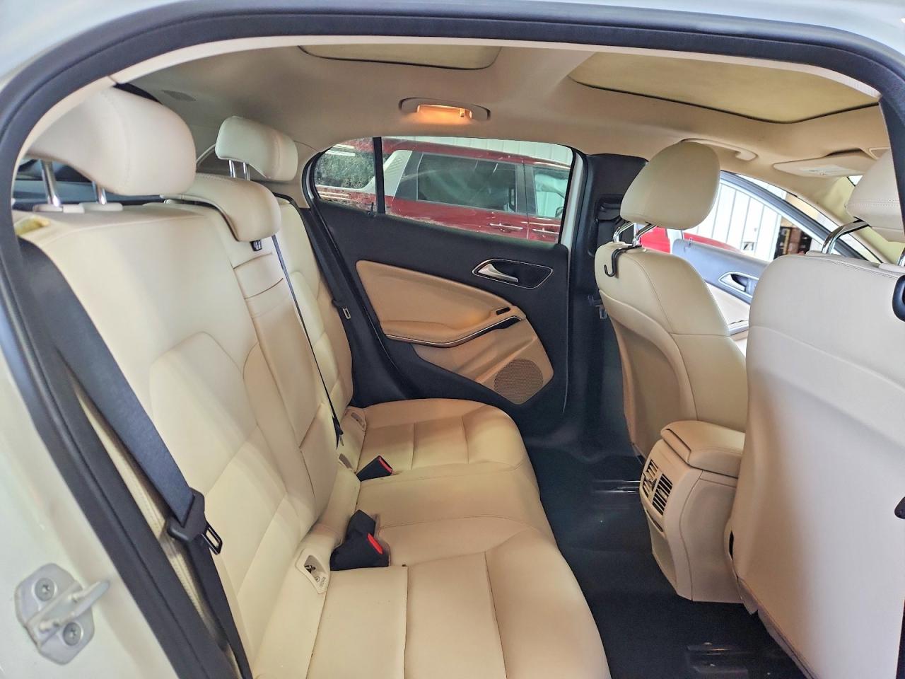 Mercedes-Benz GLA 250 4matic