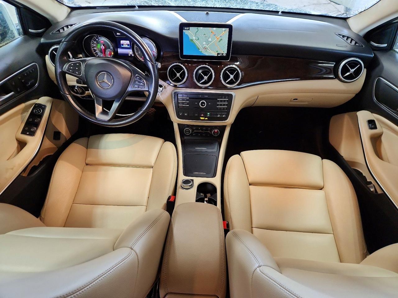 Mercedes-Benz GLA 250 4matic