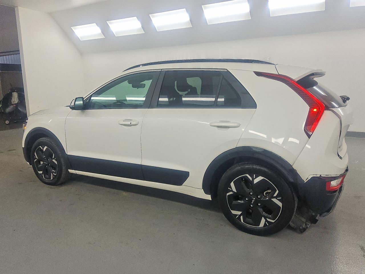 Kia Other Wind