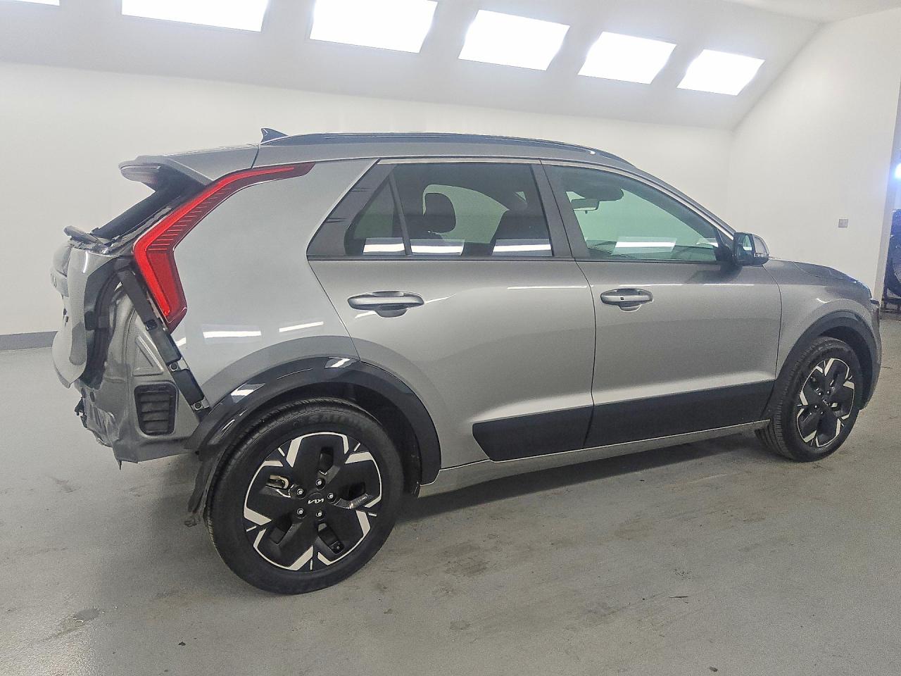 Kia Other Wind