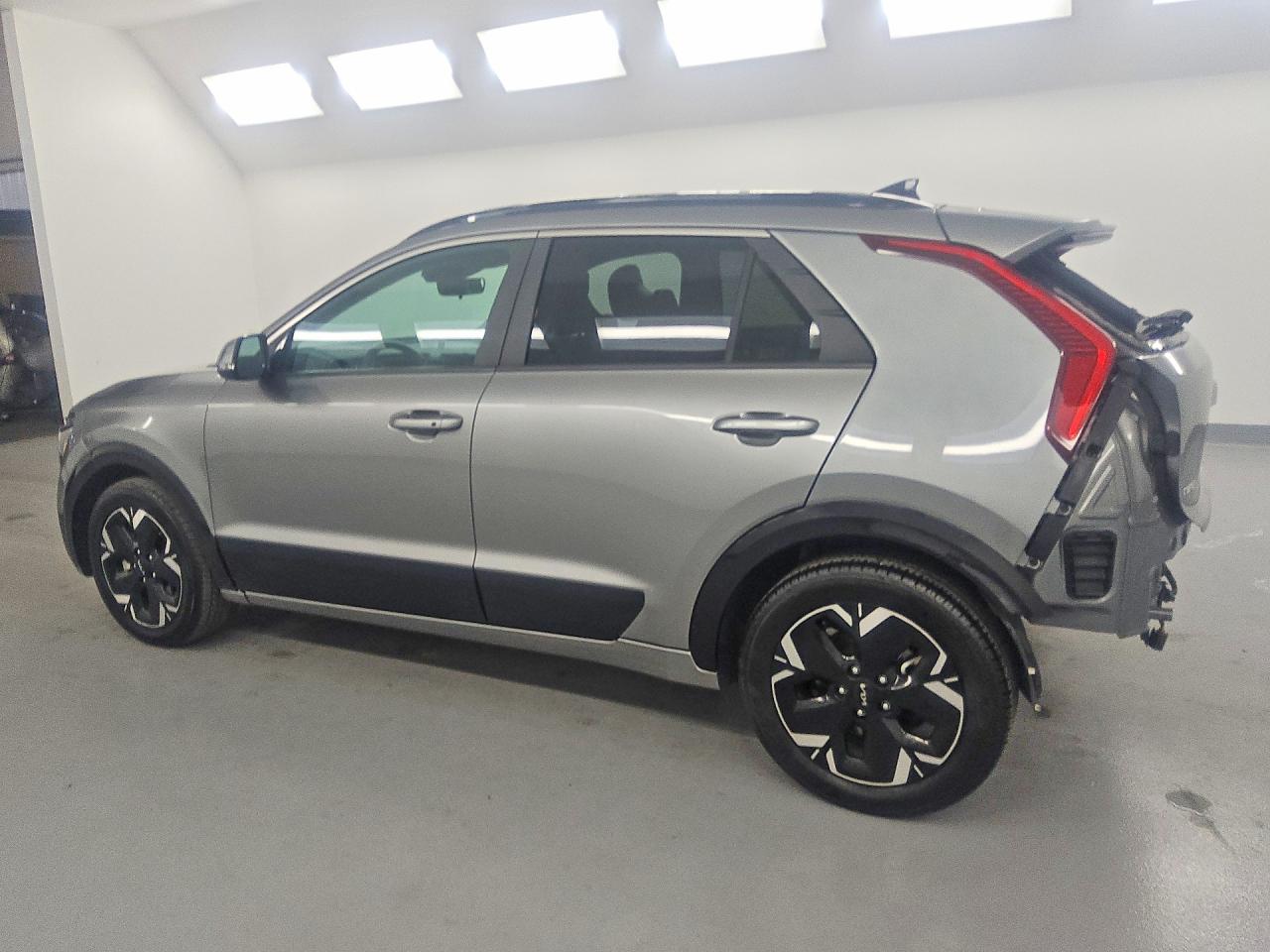 Kia Other Wind