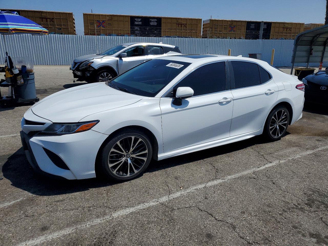 Salvage Toyota Camry Image