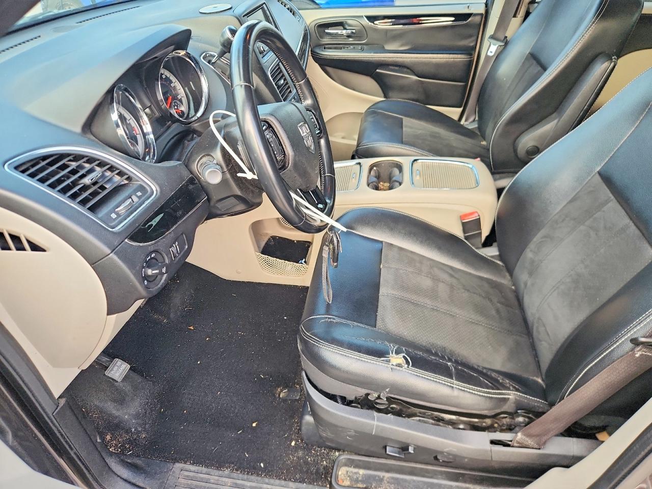 Dodge Caravan Sxt