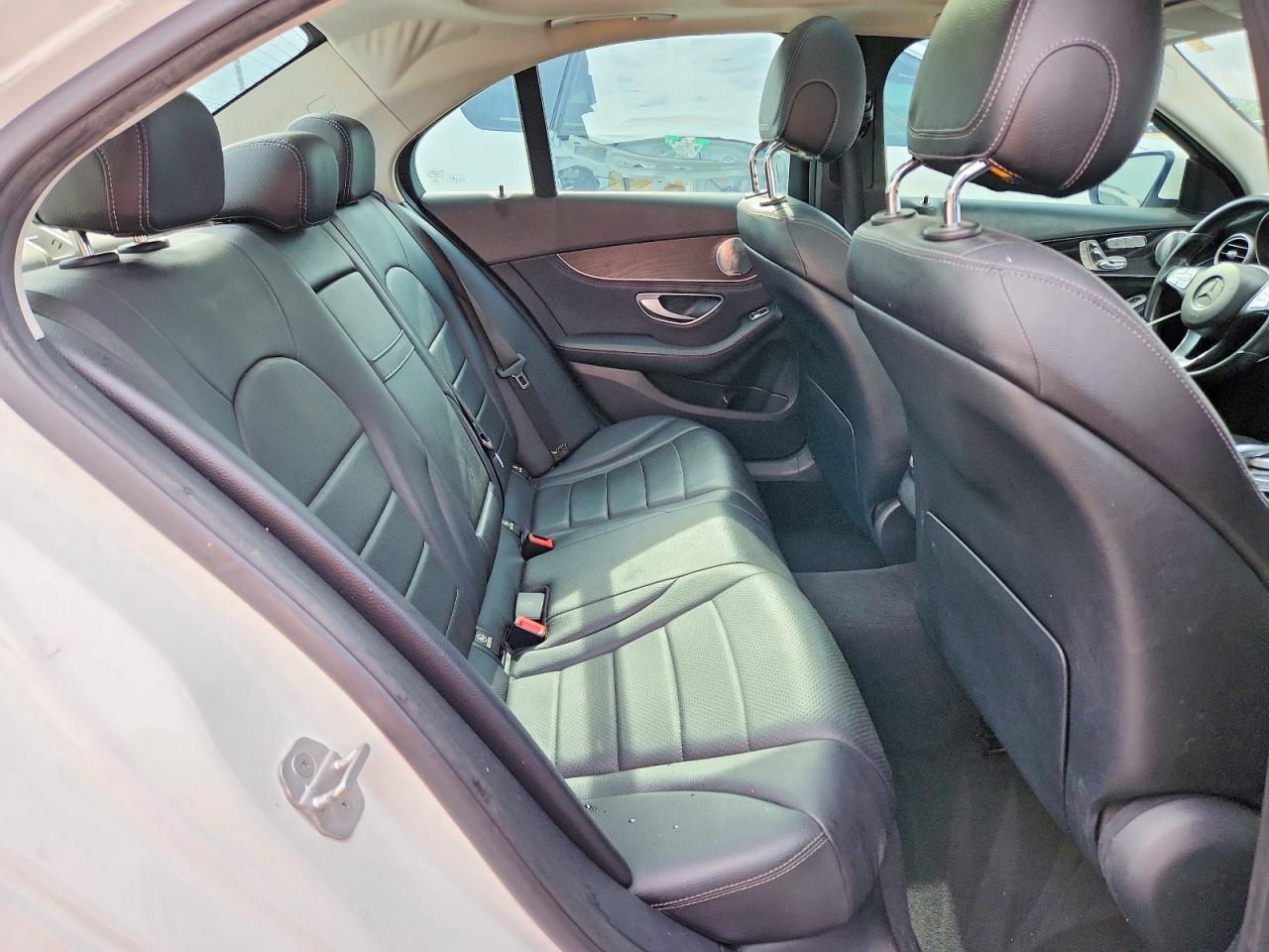 Mercedes-Benz C-Class 300 4matic
