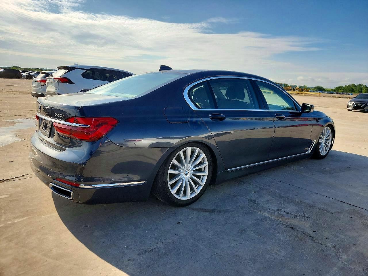 BMW 7 Series I