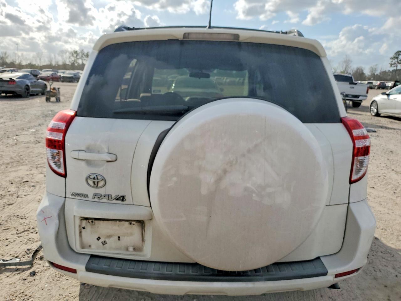 Toyota RAV4 Base
