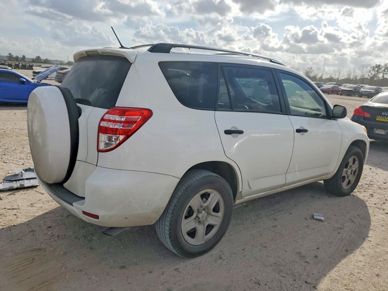 Toyota RAV4 Base