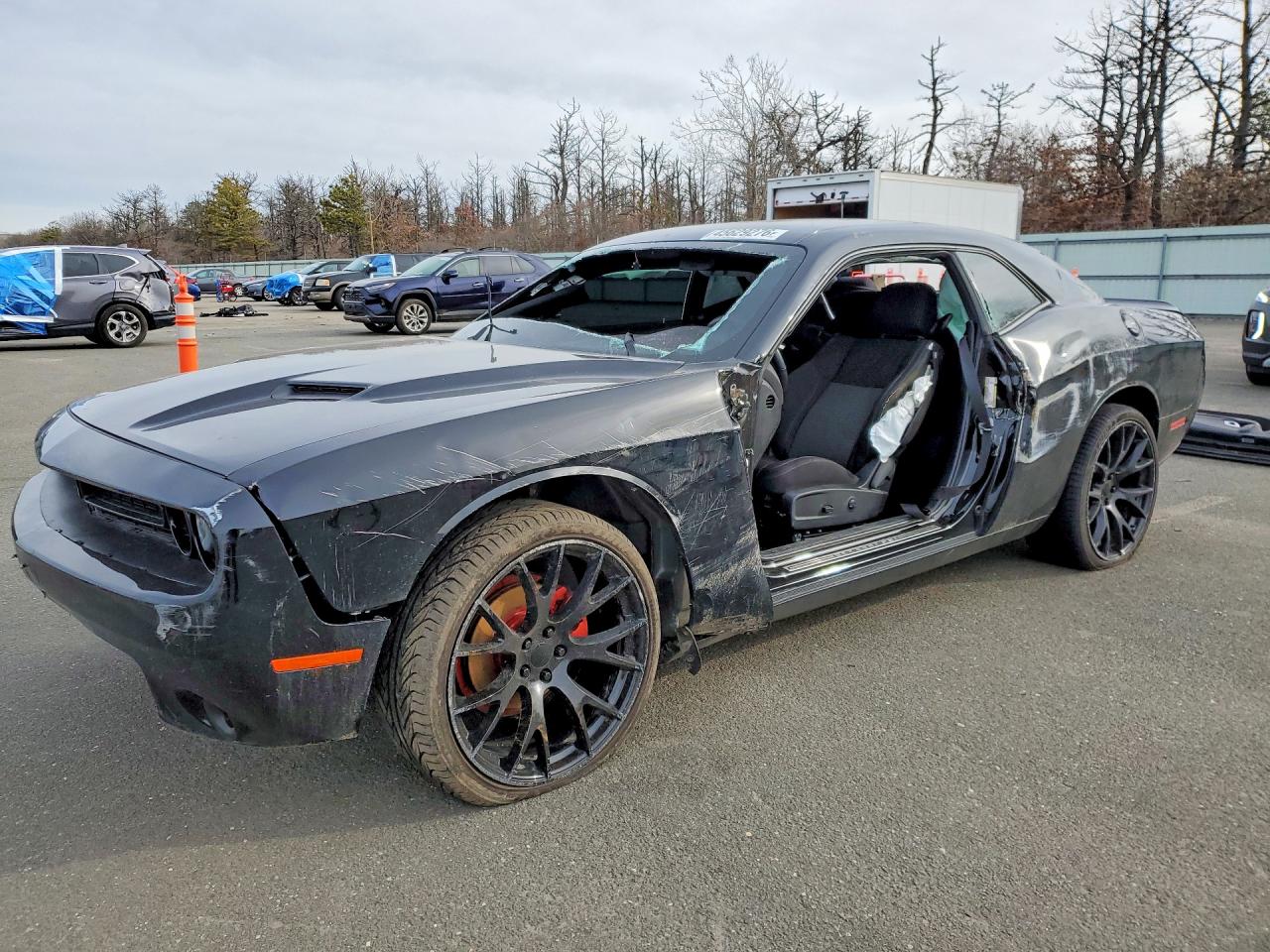 Salvage Dodge Challenger Image