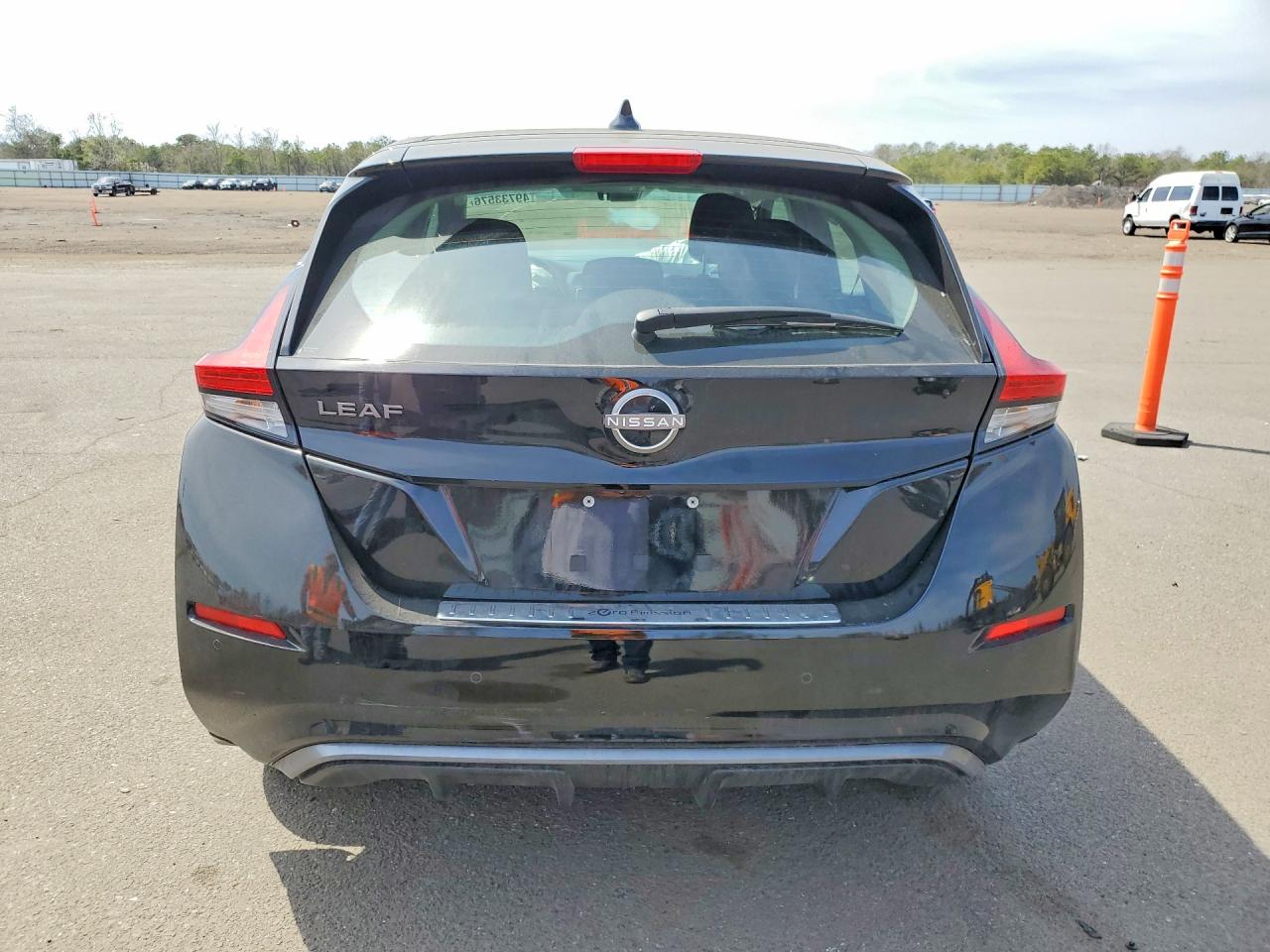 Nissan LEAF S