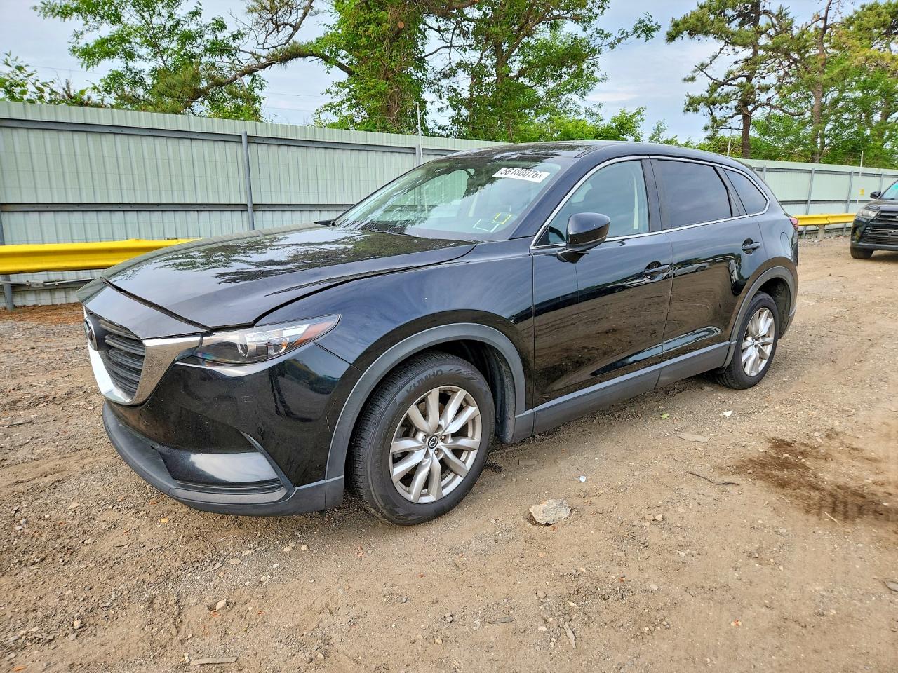 Salvage Mazda Cx Image