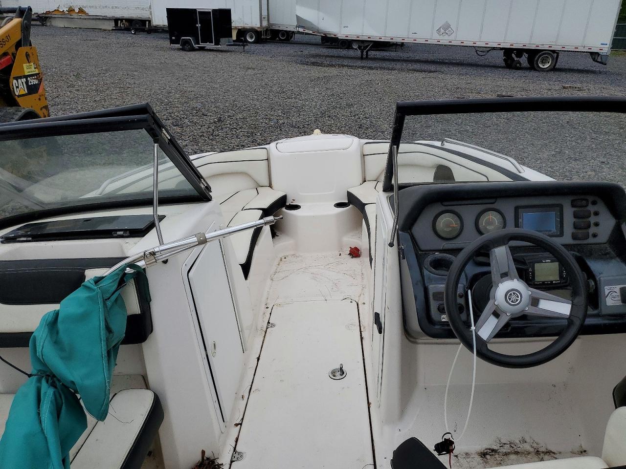 Yamaha Boat