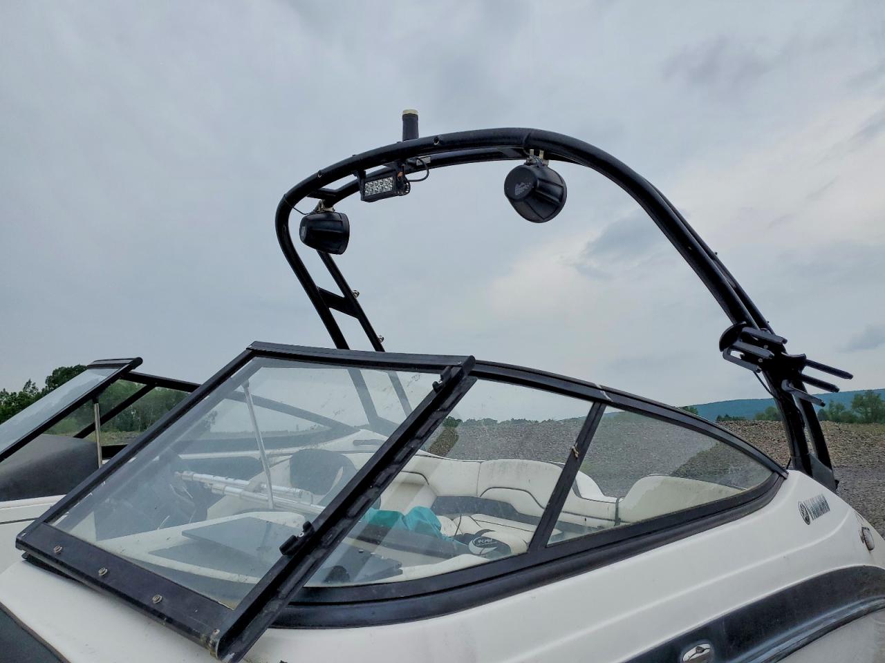 Yamaha Boat