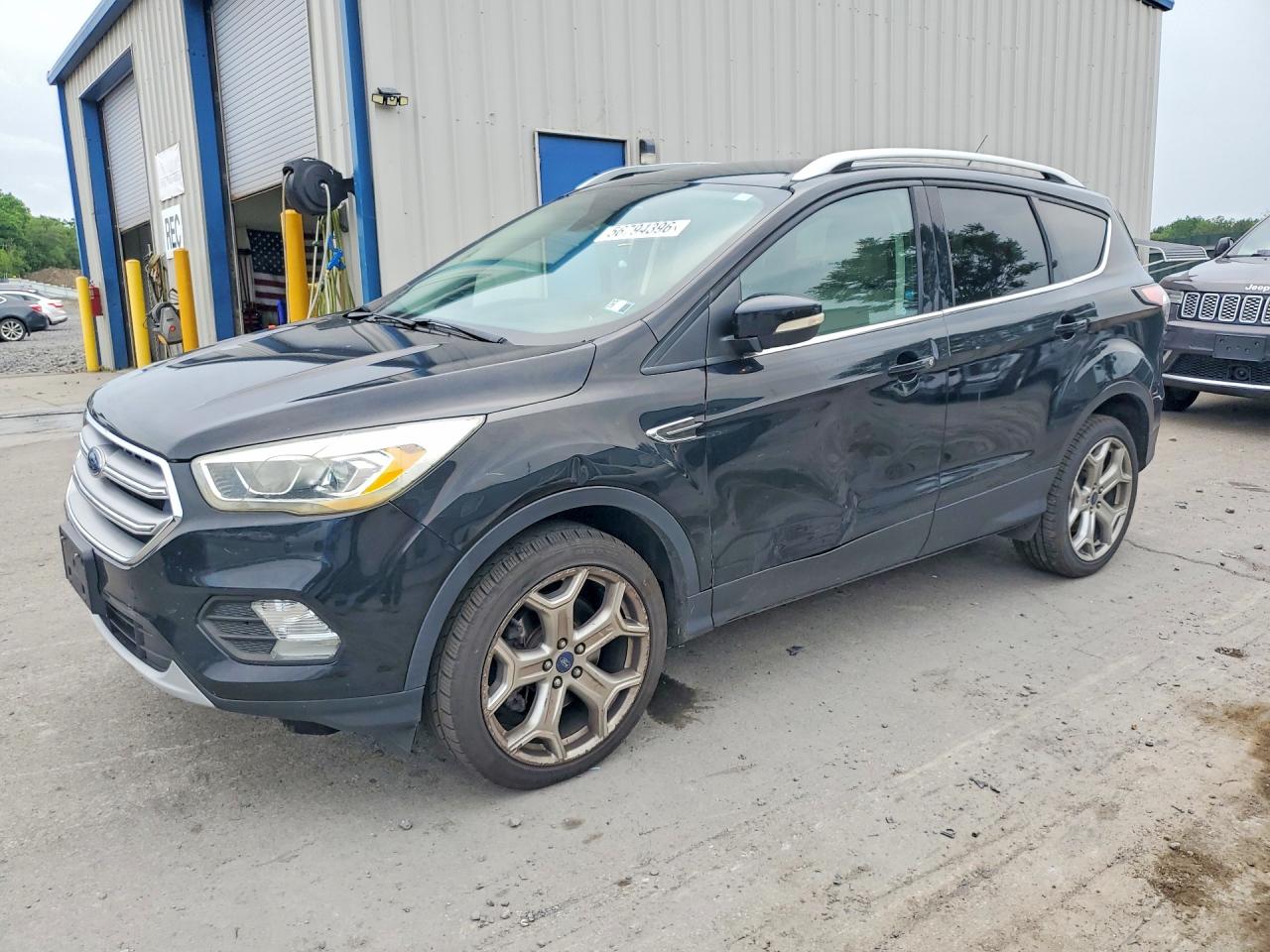 Salvage Ford Escape Image