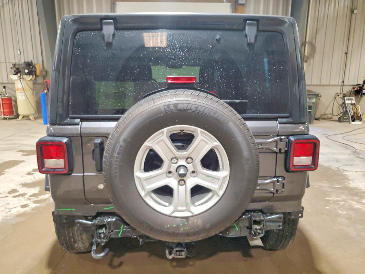 Jeep Wrangler Sport