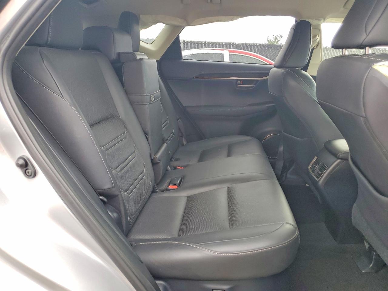 Lexus NX Base