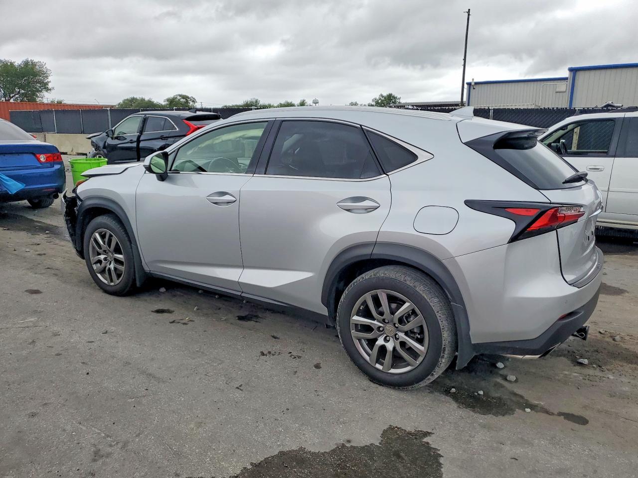 Lexus NX Base