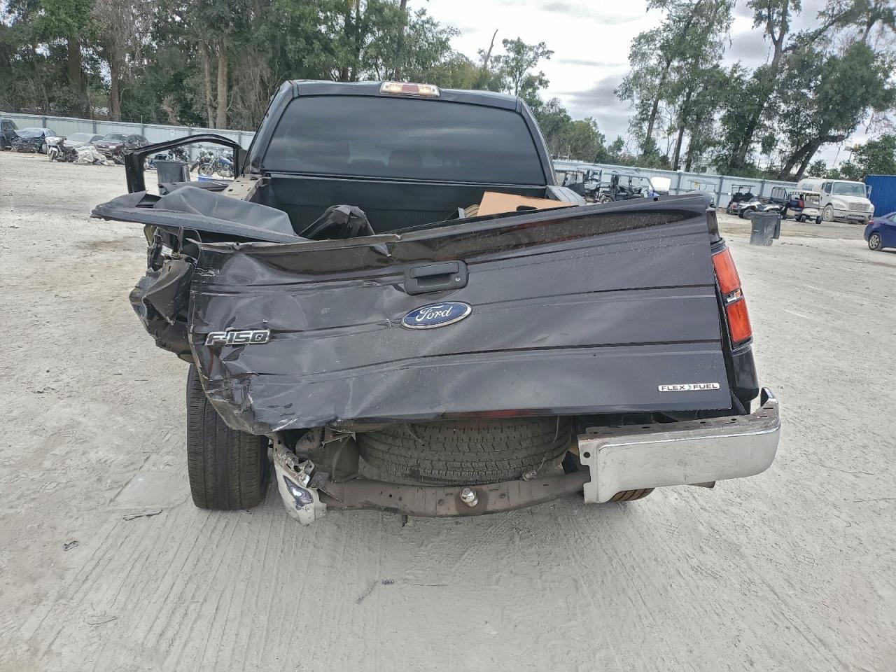 Ford F-150 Super Cab