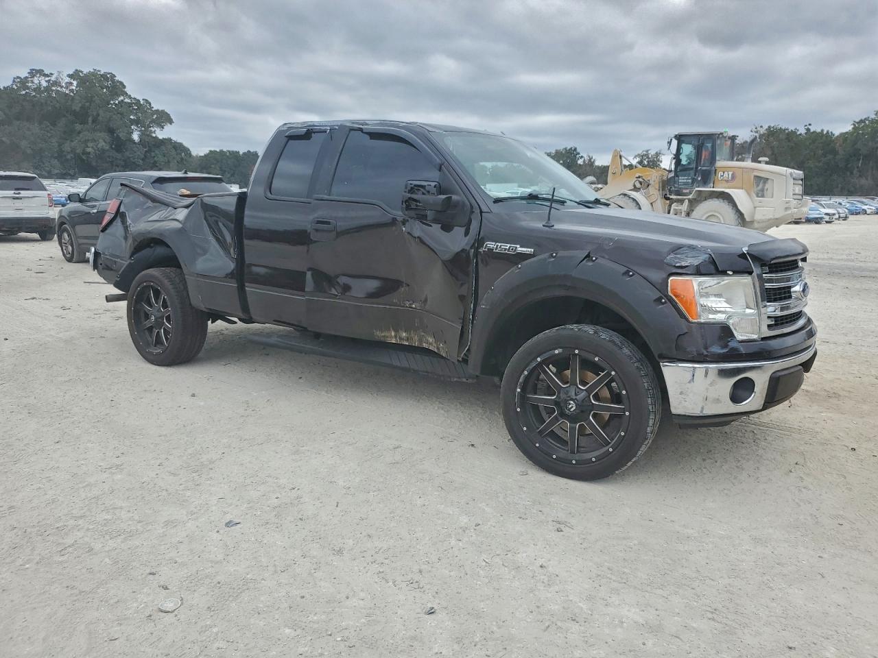 Ford F-150 Super Cab