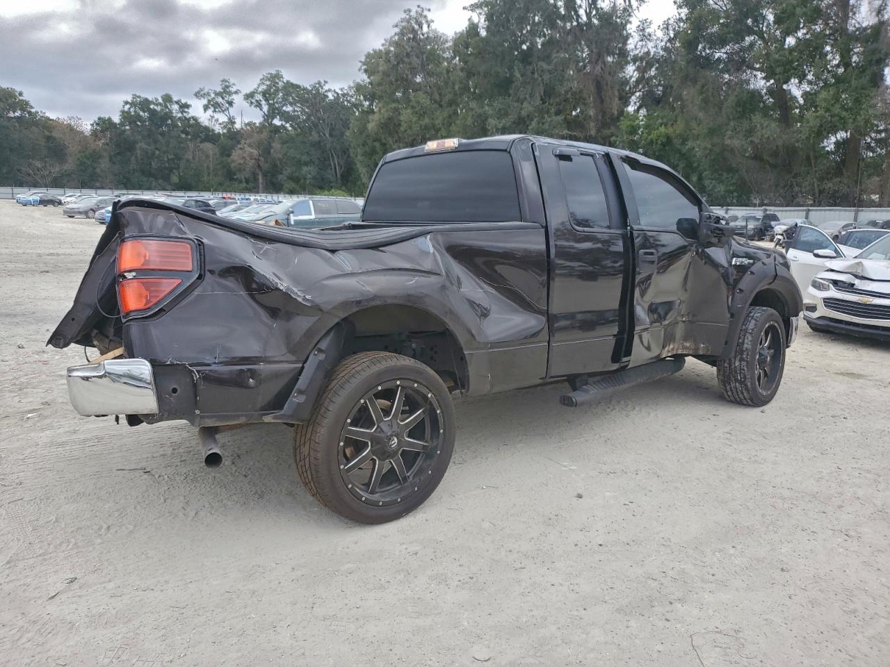 Ford F-150 Super Cab
