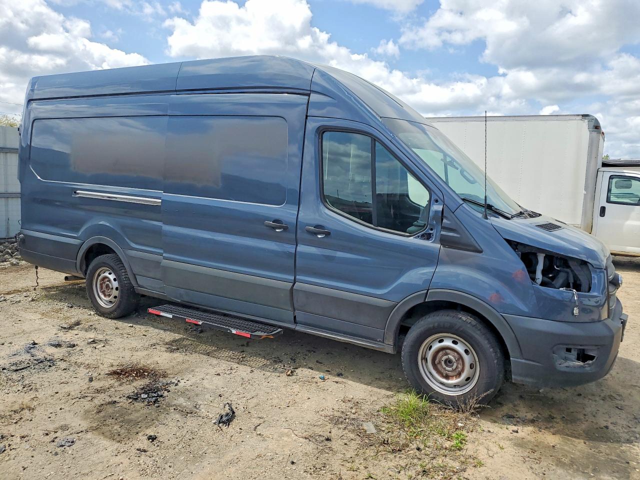 Ford Transit T-250