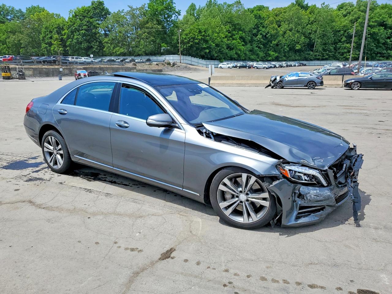 Mercedes-Benz S-Class 550 4matic