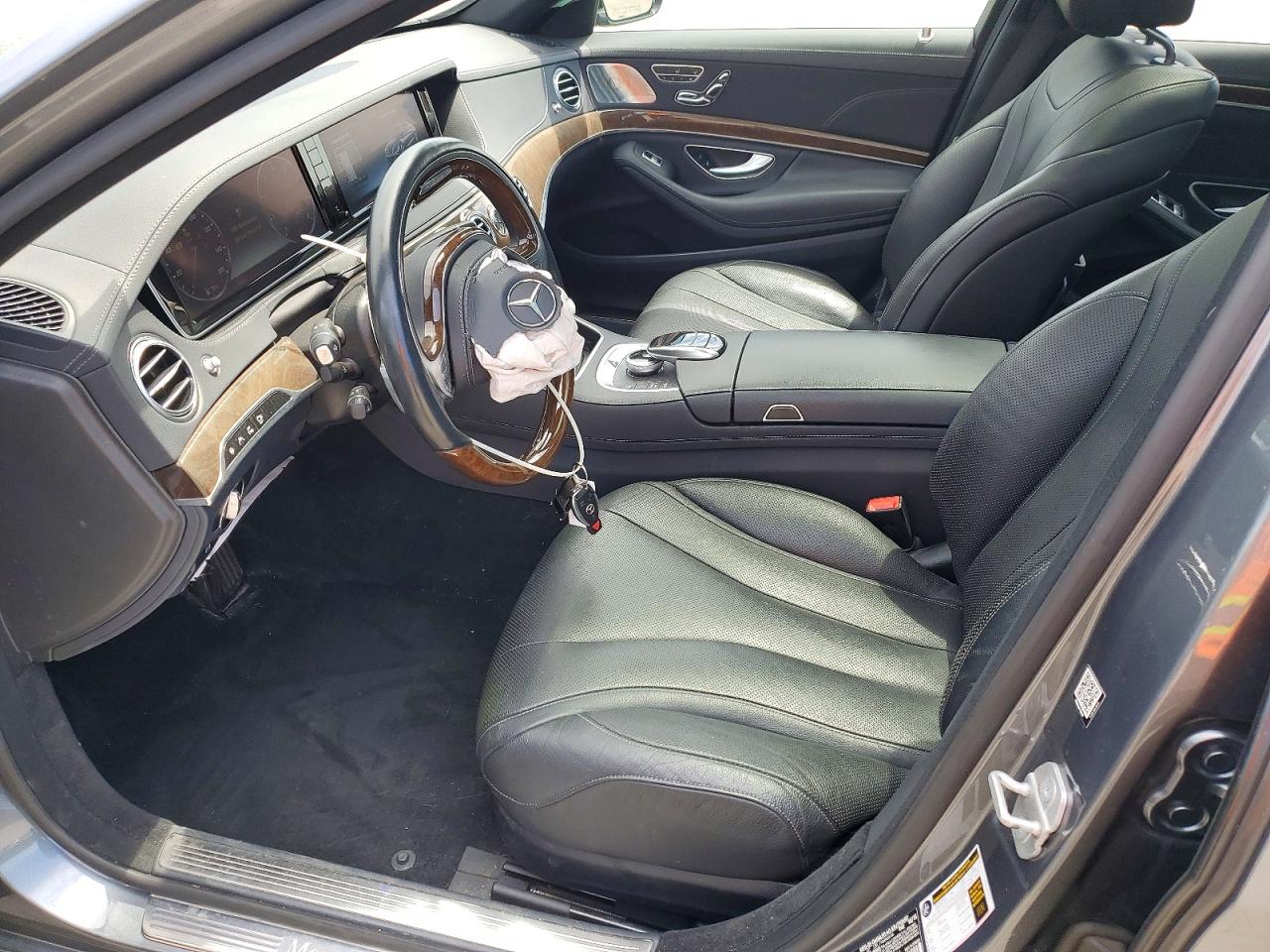 Mercedes-Benz S-Class 550 4matic