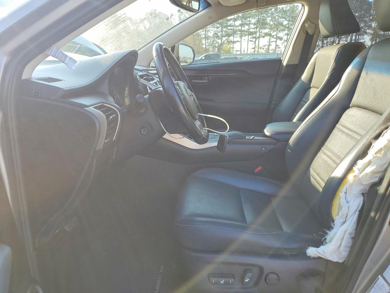Lexus NX Base