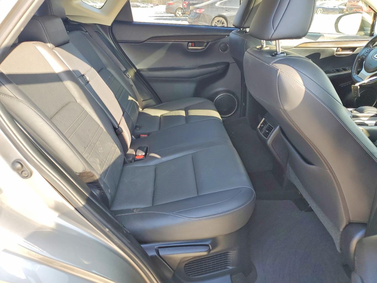 Lexus NX Base