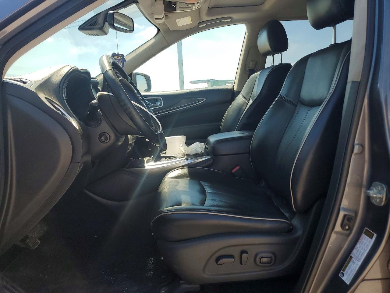 INFINITI Qx Luxe