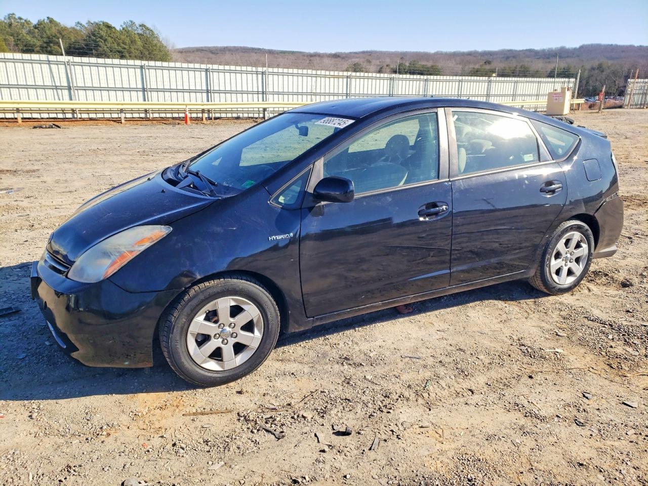 Salvage Toyota Prius Image