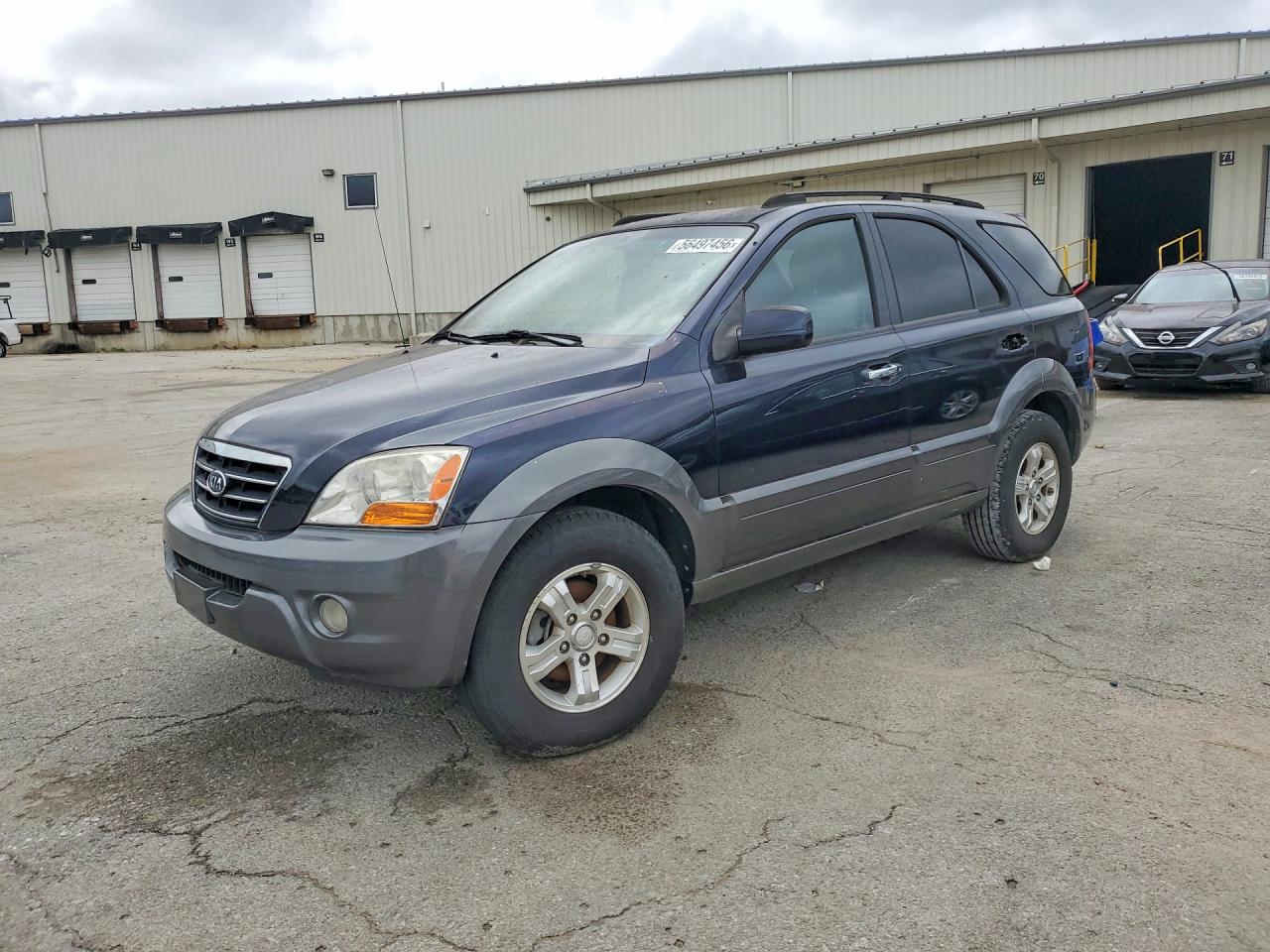 Salvage Kia Sorento Image