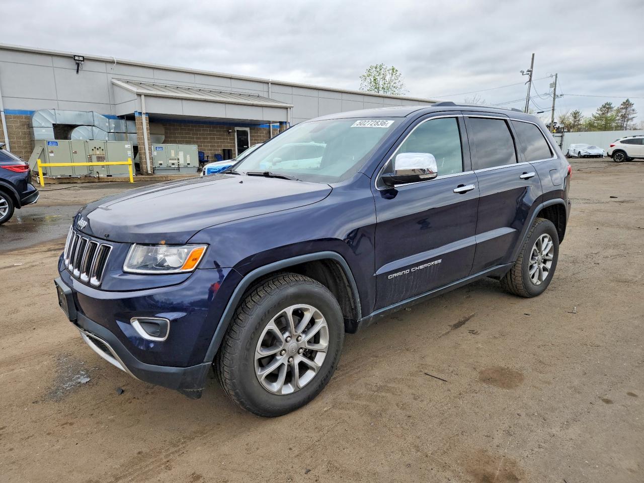 Salvage Jeep Cherokee Image