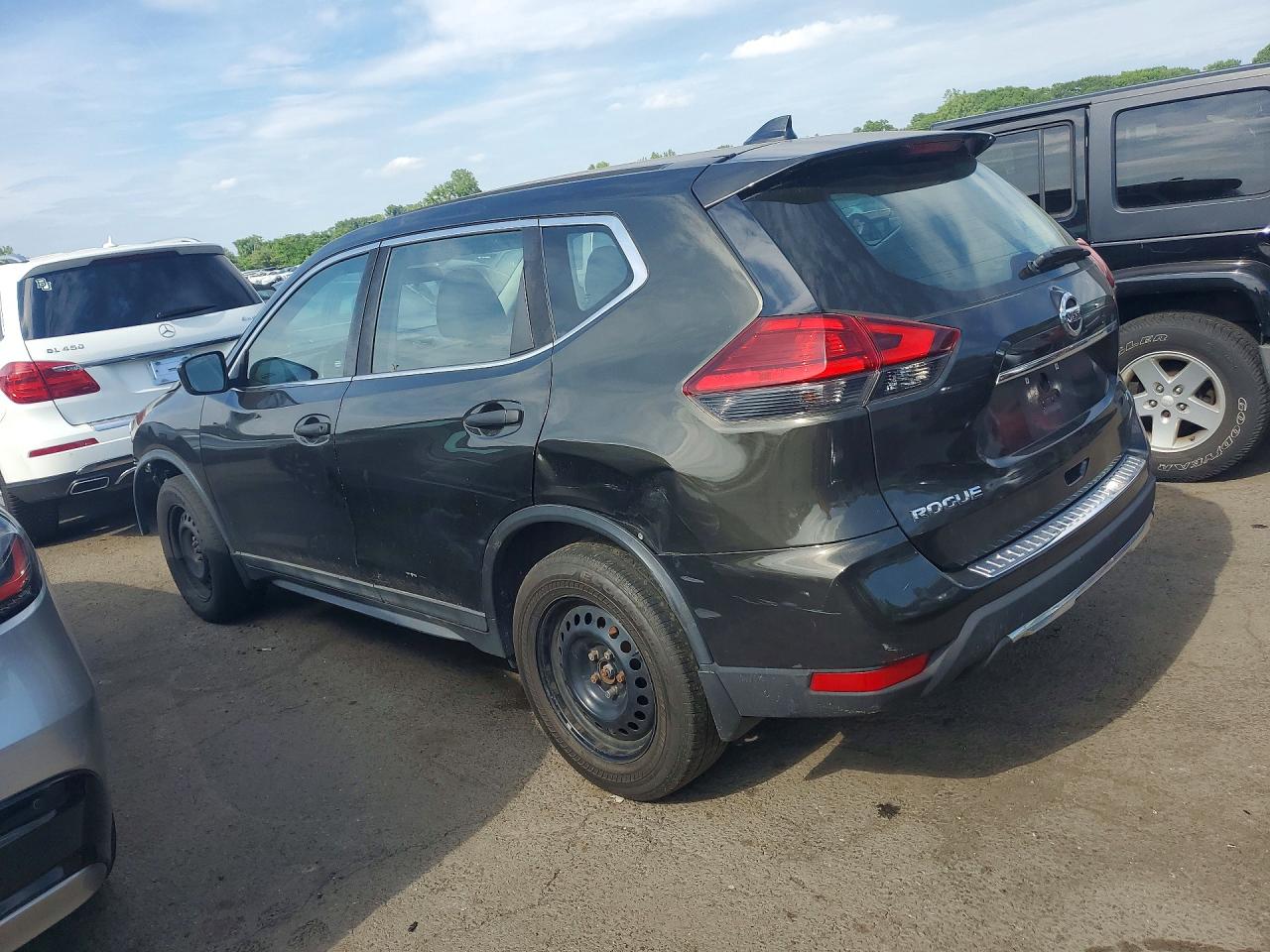 Nissan Rogue S