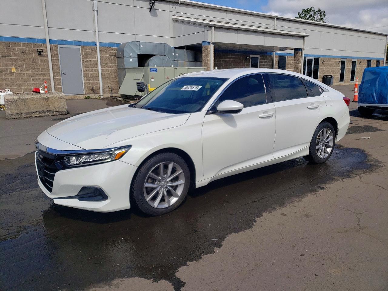 Salvage Honda Accord Image
