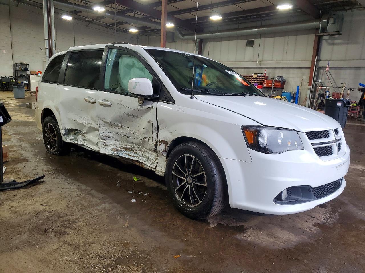 Dodge Caravan Gt