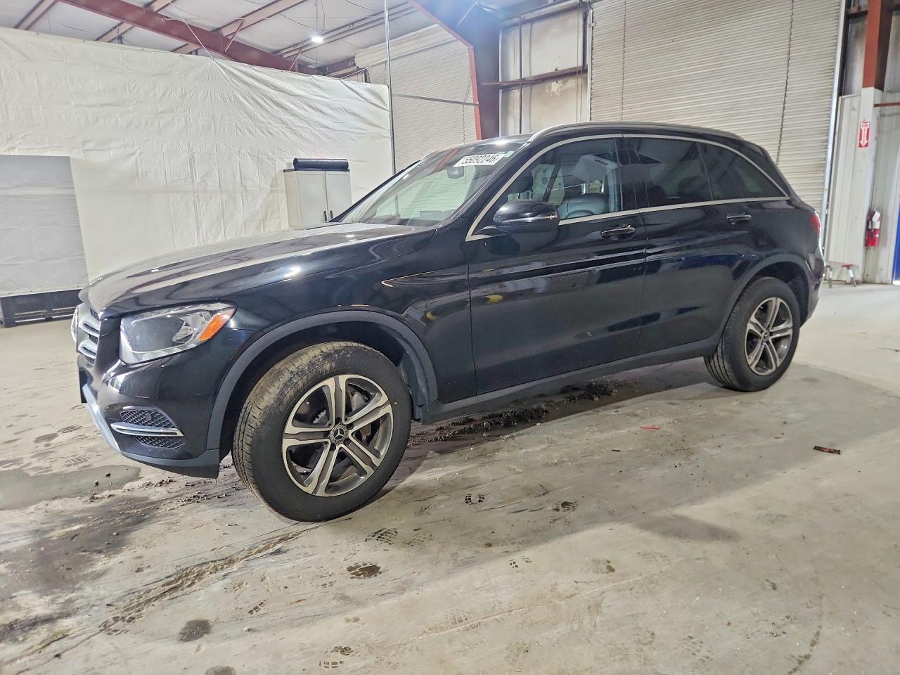 Salvage Mercedes-Benz GLC Image