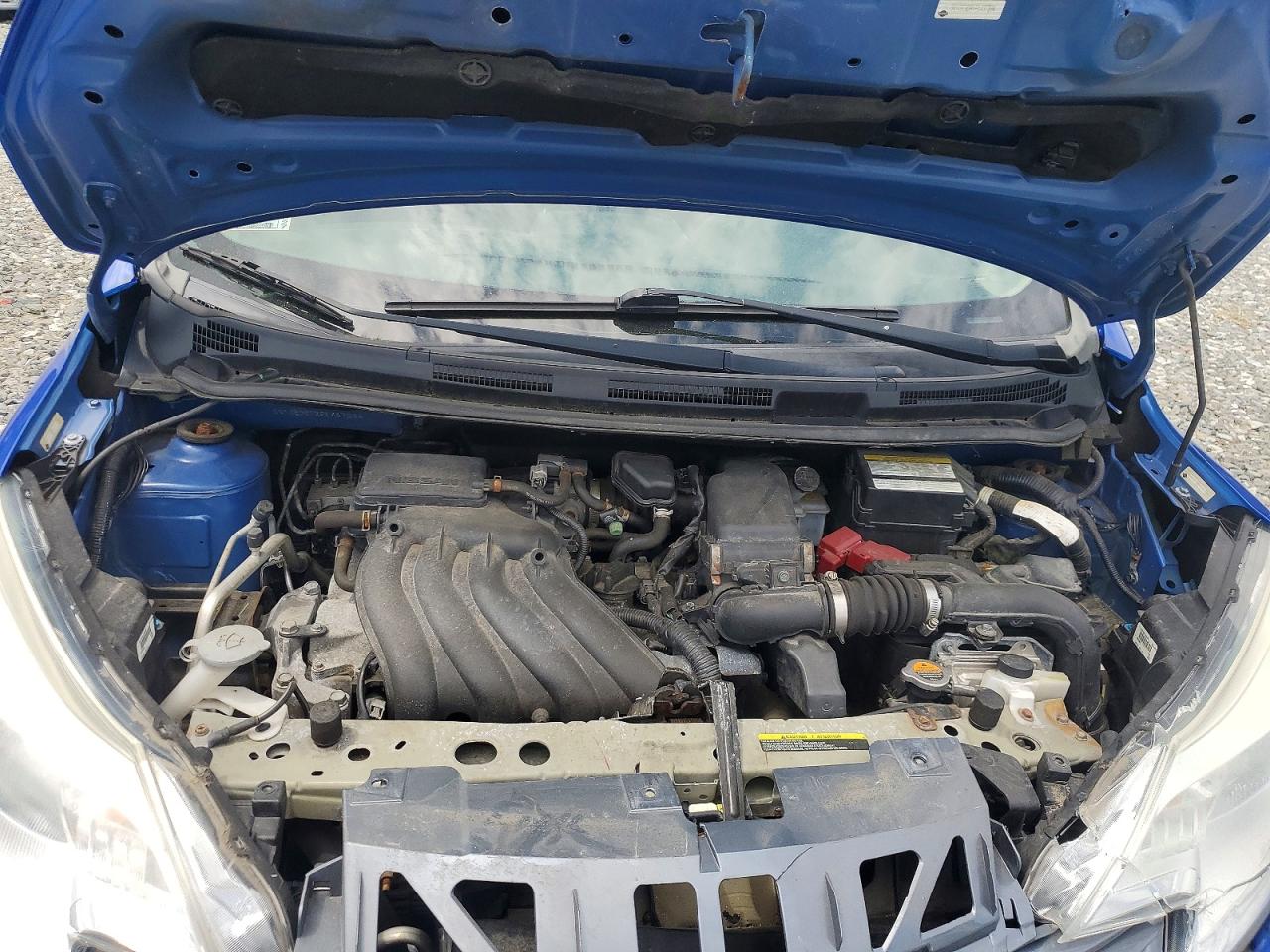 Nissan Versa Sv