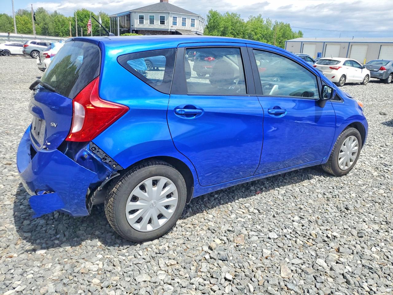 Nissan Versa Sv