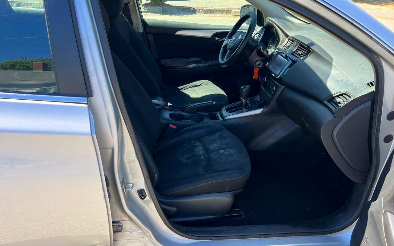 Nissan Sentra S
