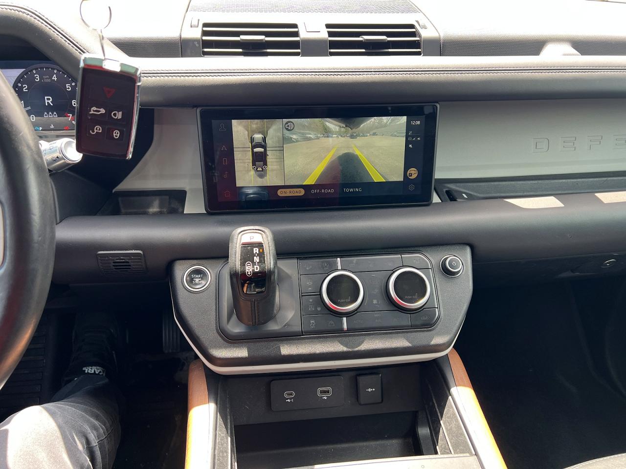 Land Rover Defender 110 Hse