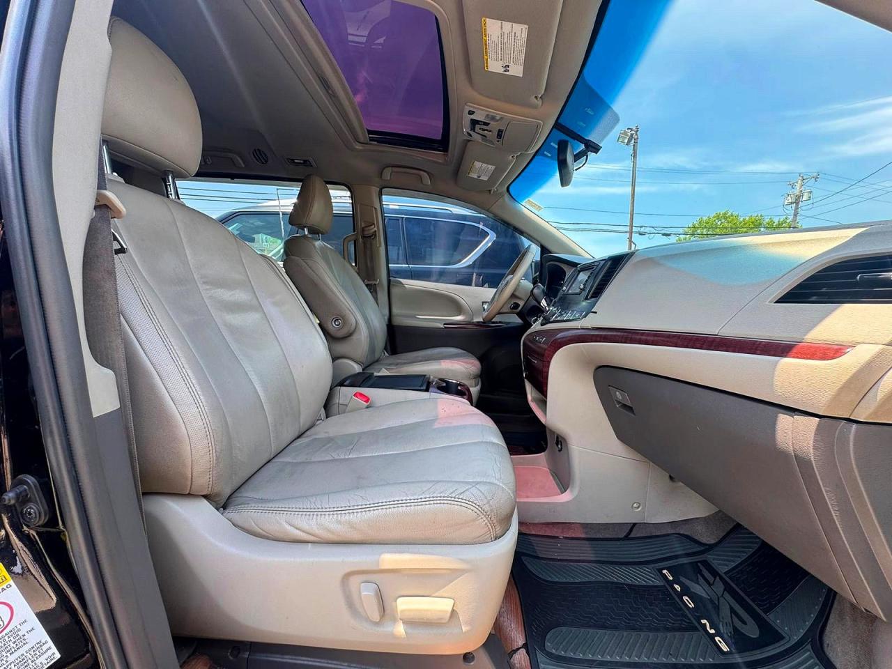 Toyota Sienna Xle 8-passenger